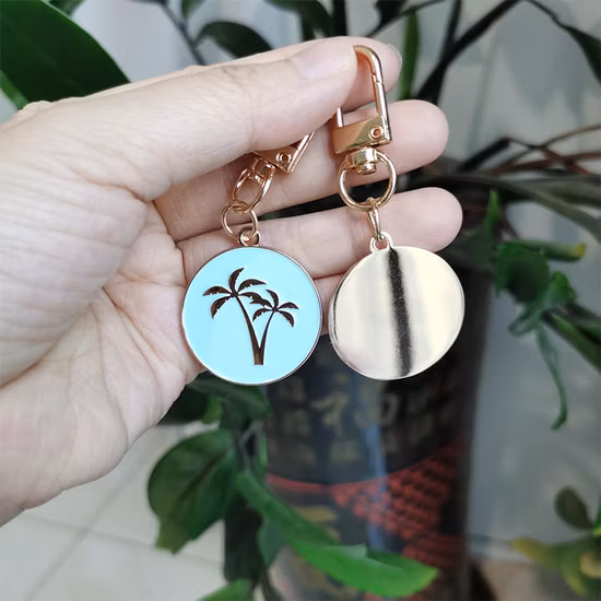 China Manufacturers Zinc Alloy Keychain Custom Personalized Soft Hard Enamel Keychain